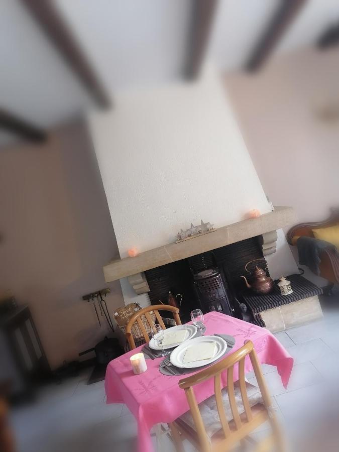 Chez Many, Par Fred Et Henri Bed and Breakfast Monthermé Buitenkant foto